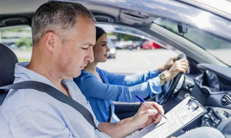 Profesor de Autoescuela